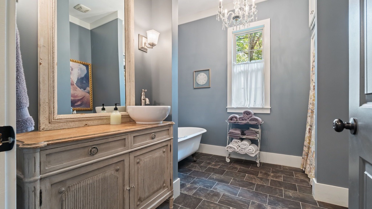 Photo of Bathroom in Mentone