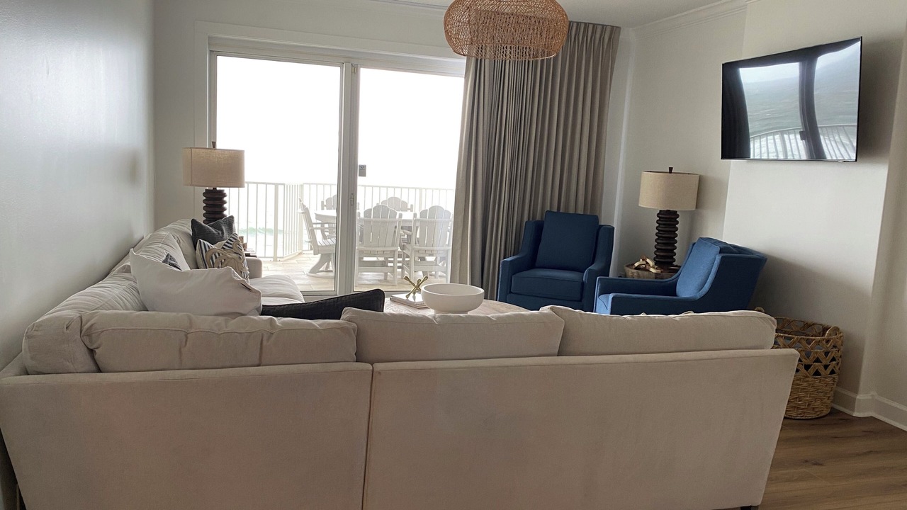 Photo of Livingroom in Orange Beach East