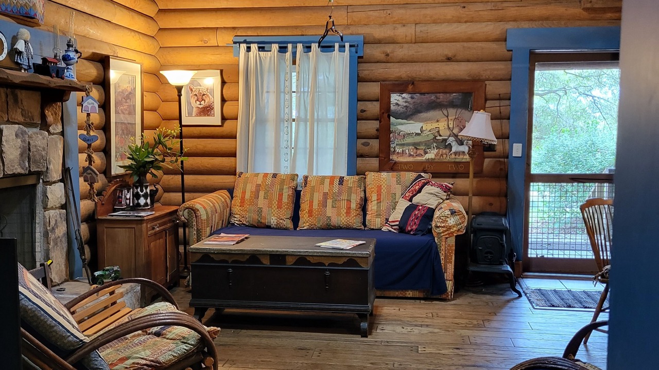 Photo of Livingroom in Nahunta