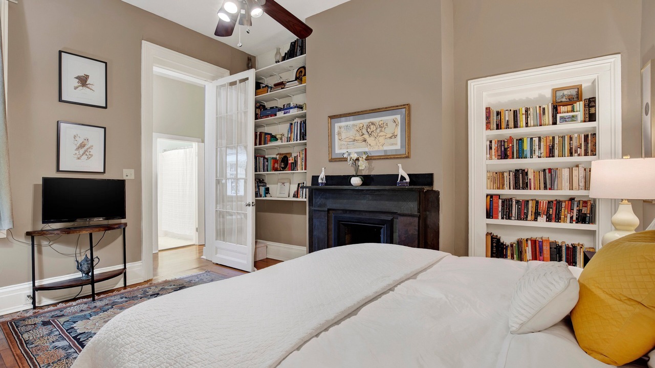 Photo of Bedroom in Historic Downtown Savannah