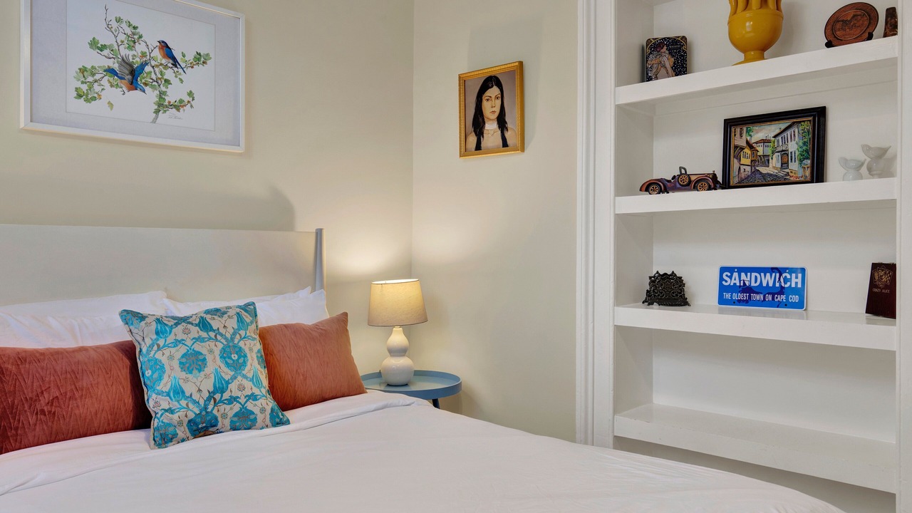 Photo of Bedroom in Historic Downtown Savannah