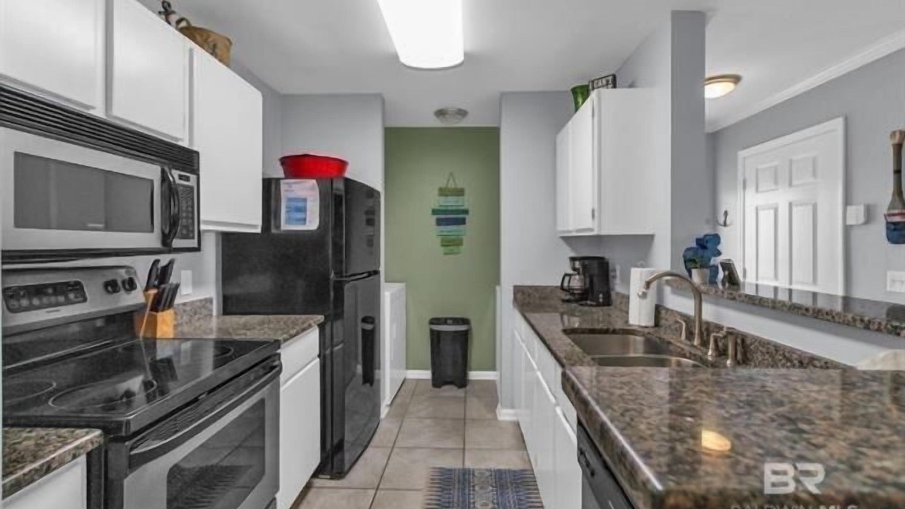 Photo of Kitchen in Oak
