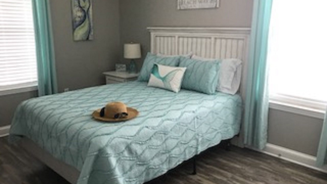 Photo of Bedroom in Oak