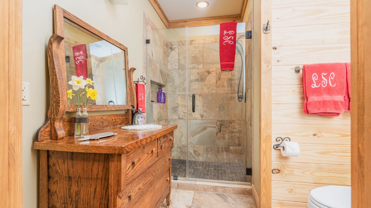 Photo of Bathroom in Guntersville
