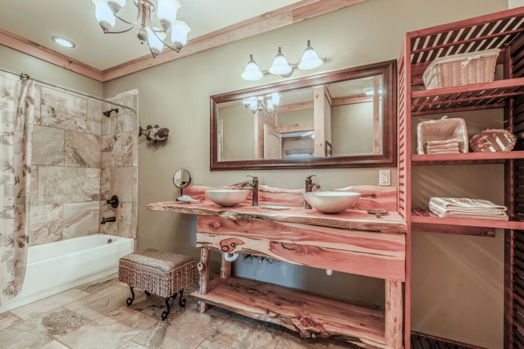 Photo of Bathroom in Guntersville