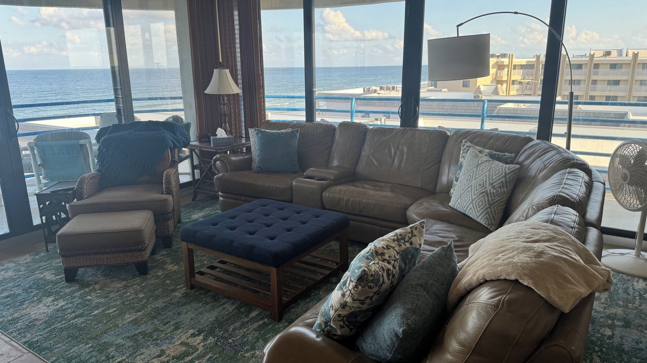 Photo of Livingroom in New Smyrna Beach