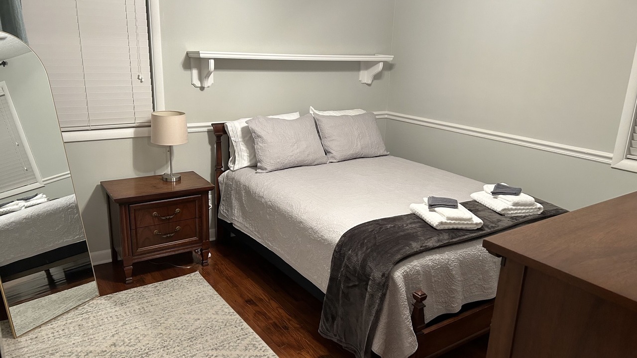 Photo of Bedroom in Forest Hills