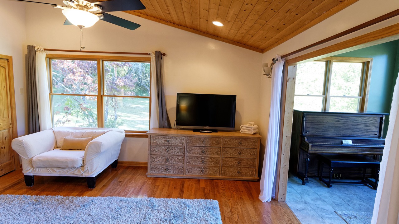 Photo of Bedroom in Fairview