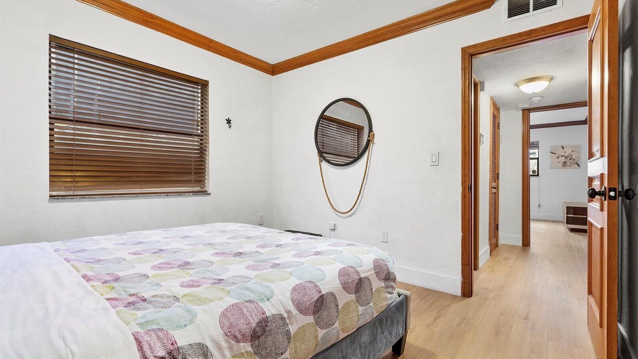 Photo of Bedroom in Eastern Shores