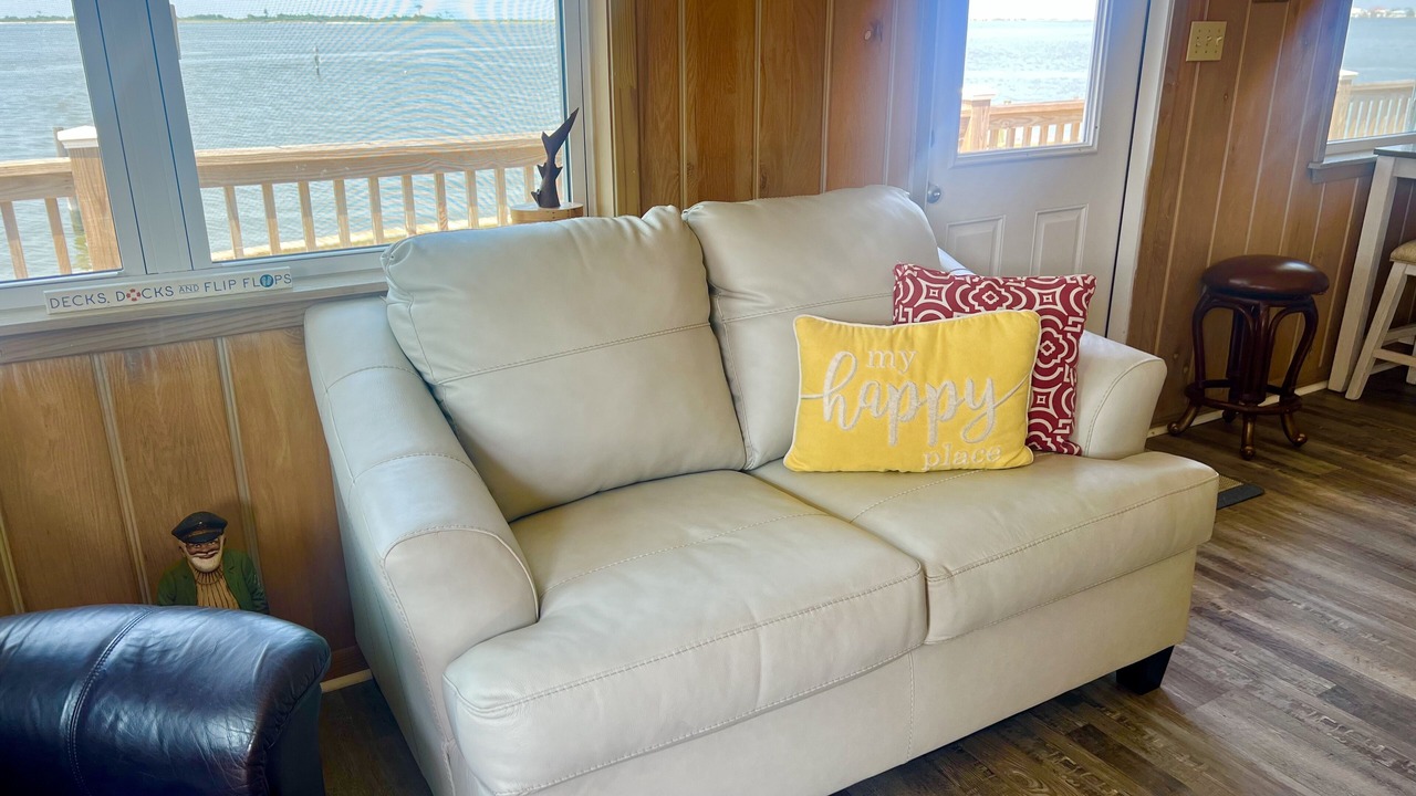 Photo of Livingroom in Indian Bay