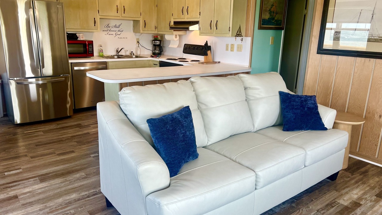 Photo of Livingroom in Indian Bay