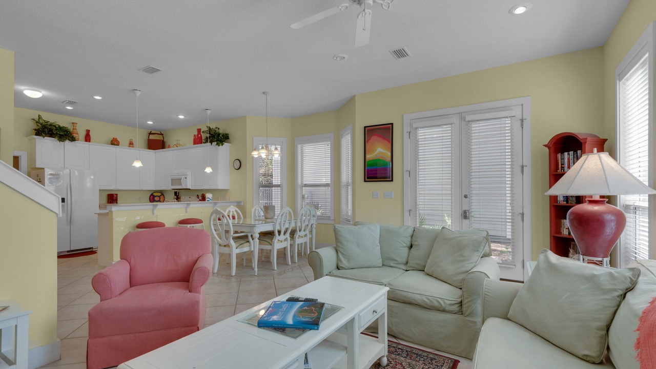 Photo of Livingroom in Miramar Beach
