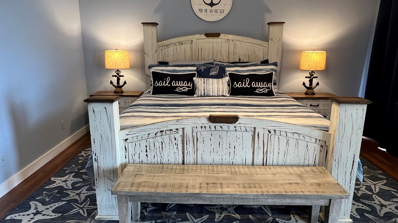 Photo of Bedroom in Midway