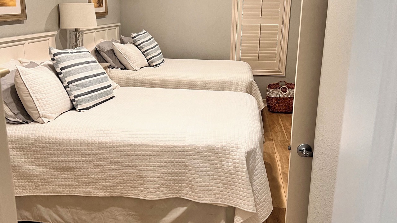 Photo of Bathroom in Orange Beach East
