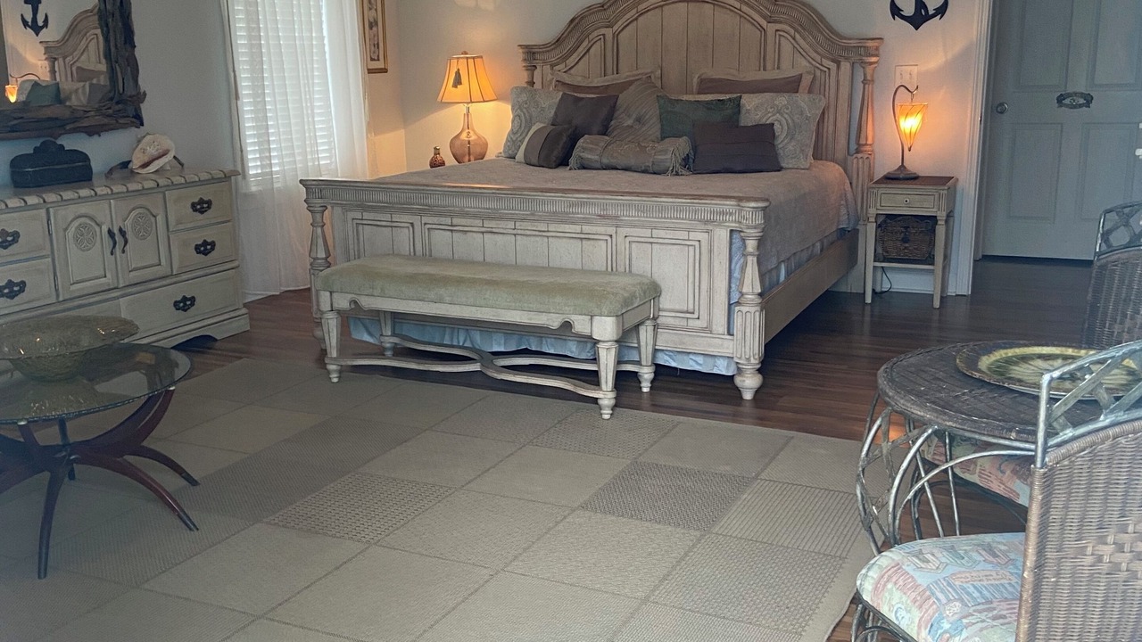 Photo of Bedroom in Ocean Springs