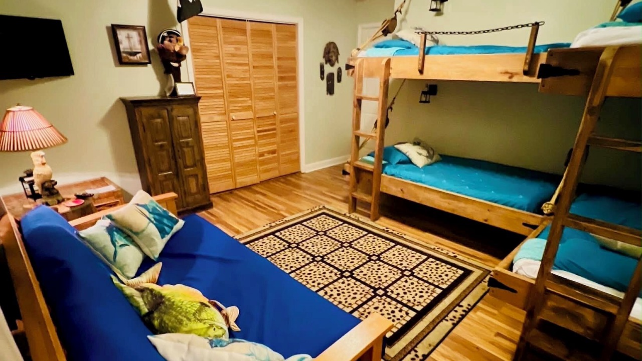 Photo of Bedroom in Ocean Springs