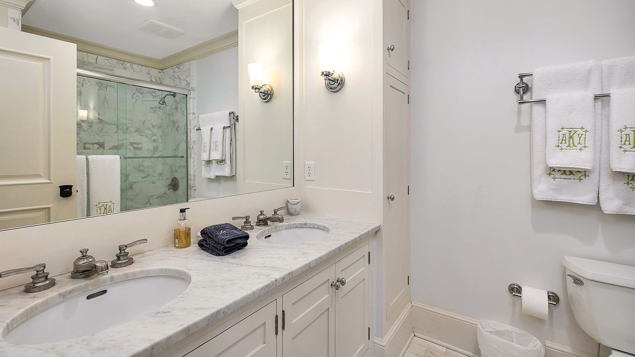 Photo of Bathroom in Sea Island