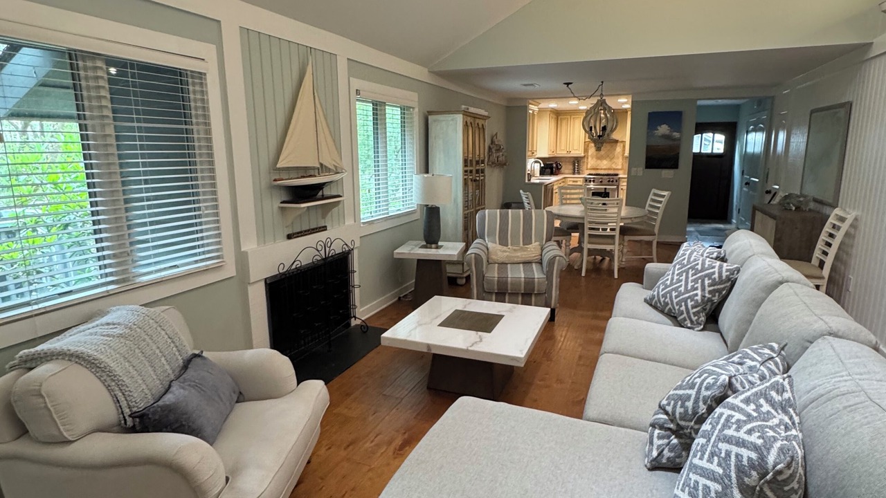 Photo of Livingroom in West Beach