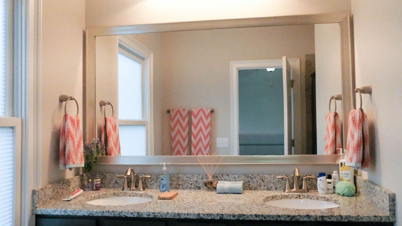 Photo of Bathroom in Thomas Square