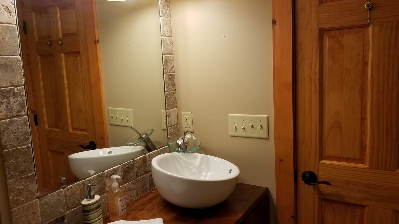 Photo of Bathroom in Maggie Valley