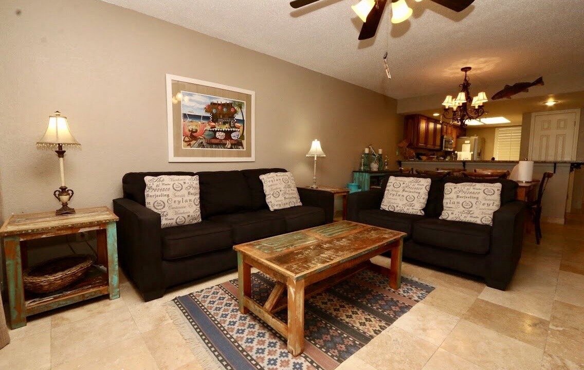 Photo of Livingroom in Orange Beach East