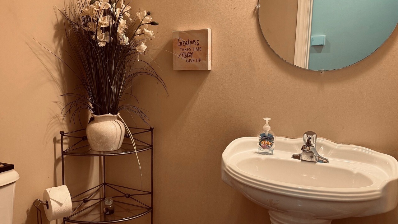 Photo of Bedroom in Conley