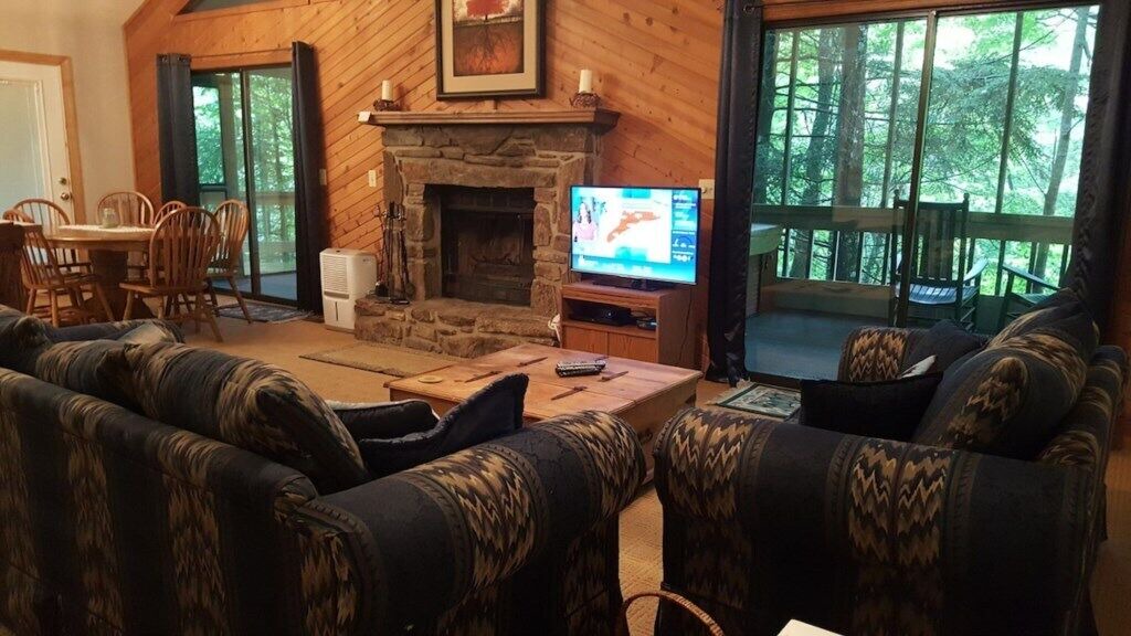 Photo of Livingroom in Maggie Valley