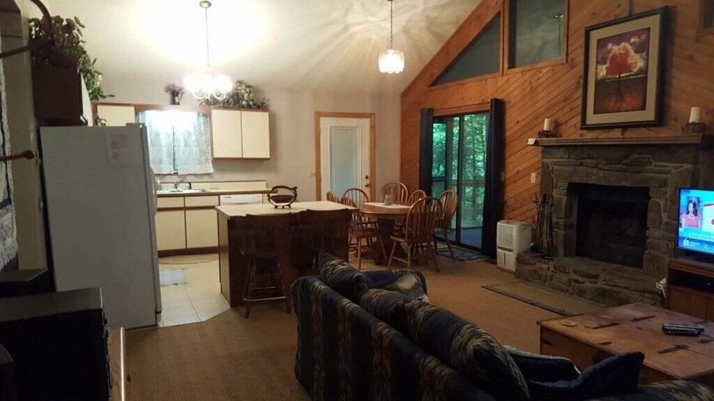 Photo of Livingroom in Maggie Valley