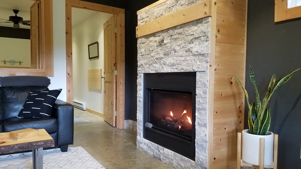 Photo of Livingroom in Weaverville