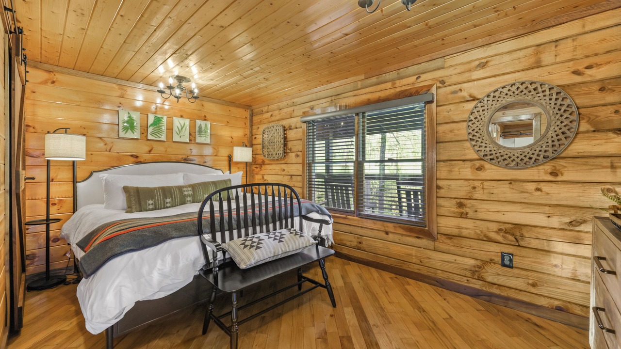 Photo of Bedroom in Sevierville