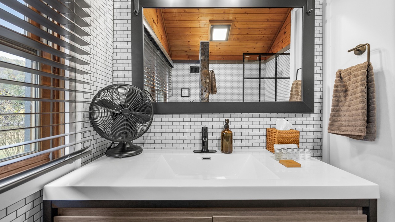 Photo of Bathroom in Sevierville