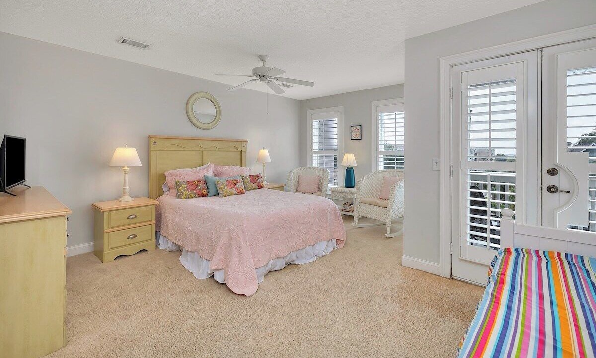 Photo of Bedroom in Saint Simons Island