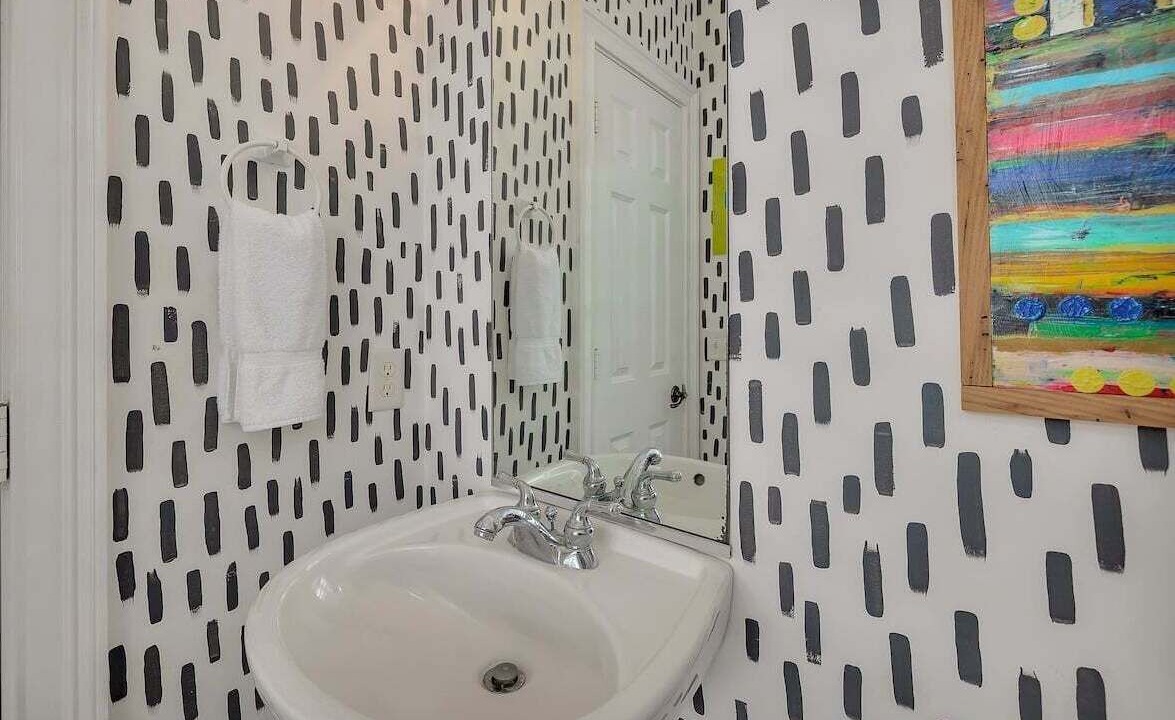 Photo of Bathroom in Saint Simons Island