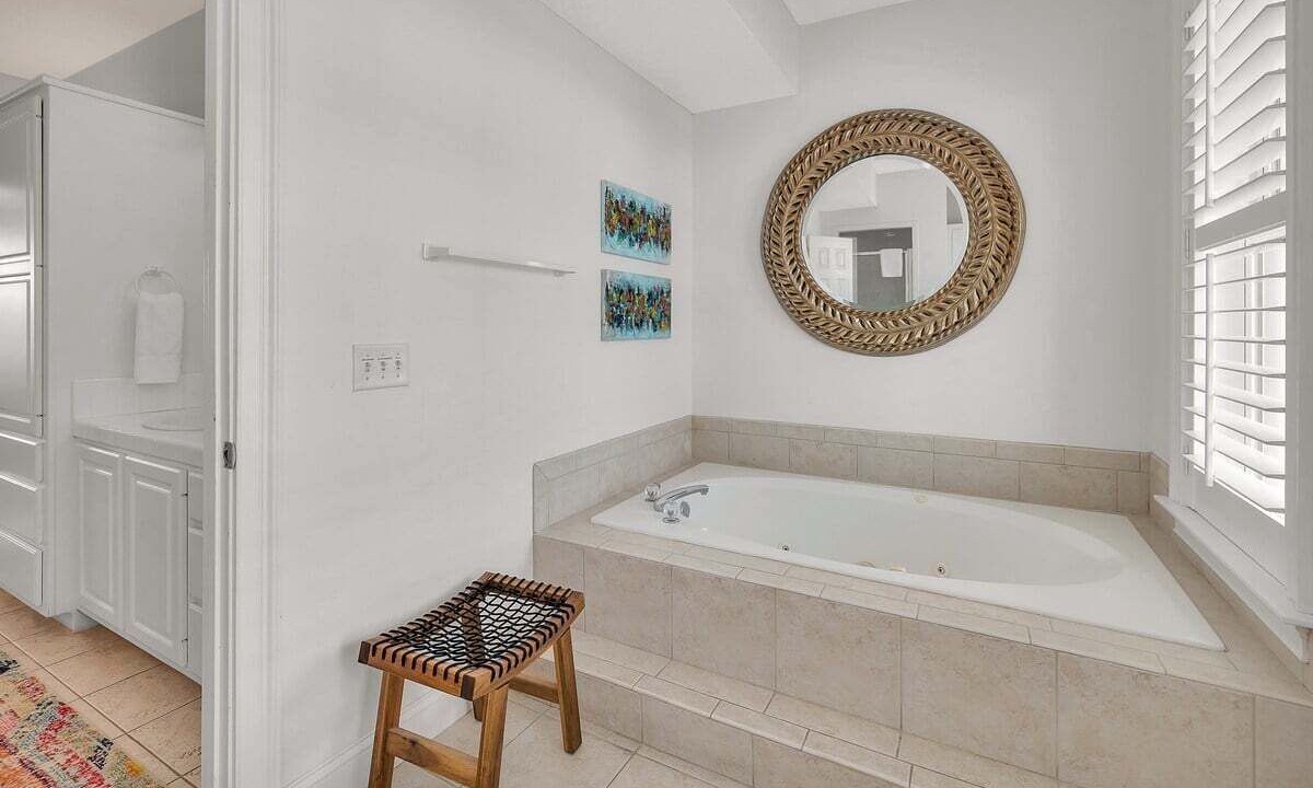 Photo of Bathroom in Saint Simons Island