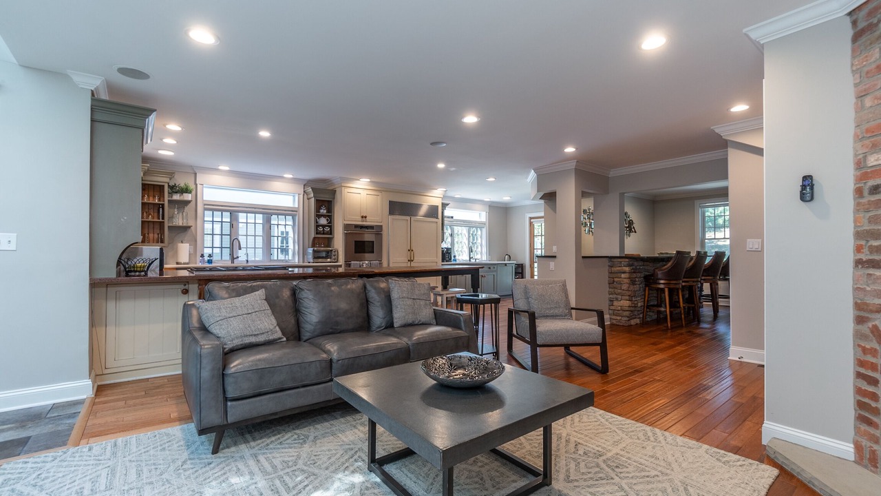 Photo of Livingroom in Saratoga Springs