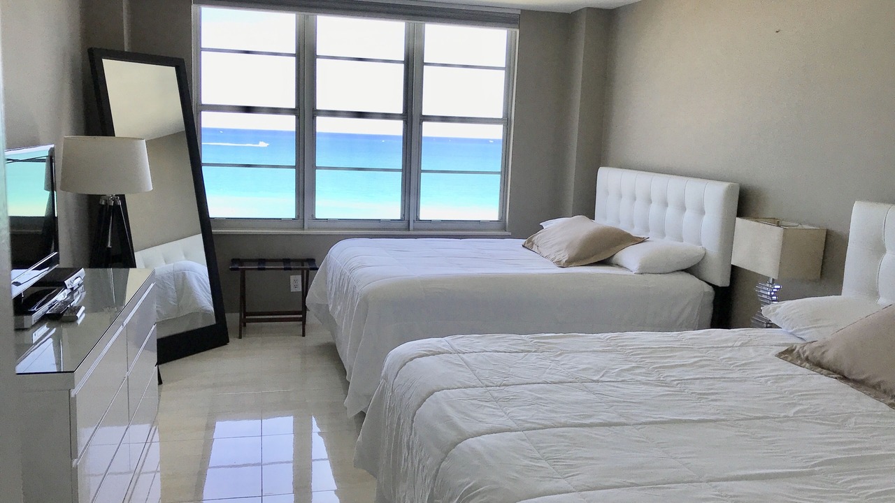 Photo of Bedroom in Mid Beach