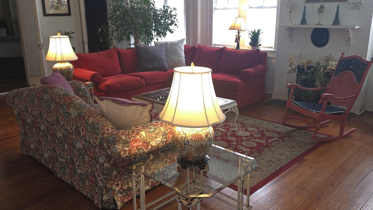 Photo of Livingroom in Washington Square