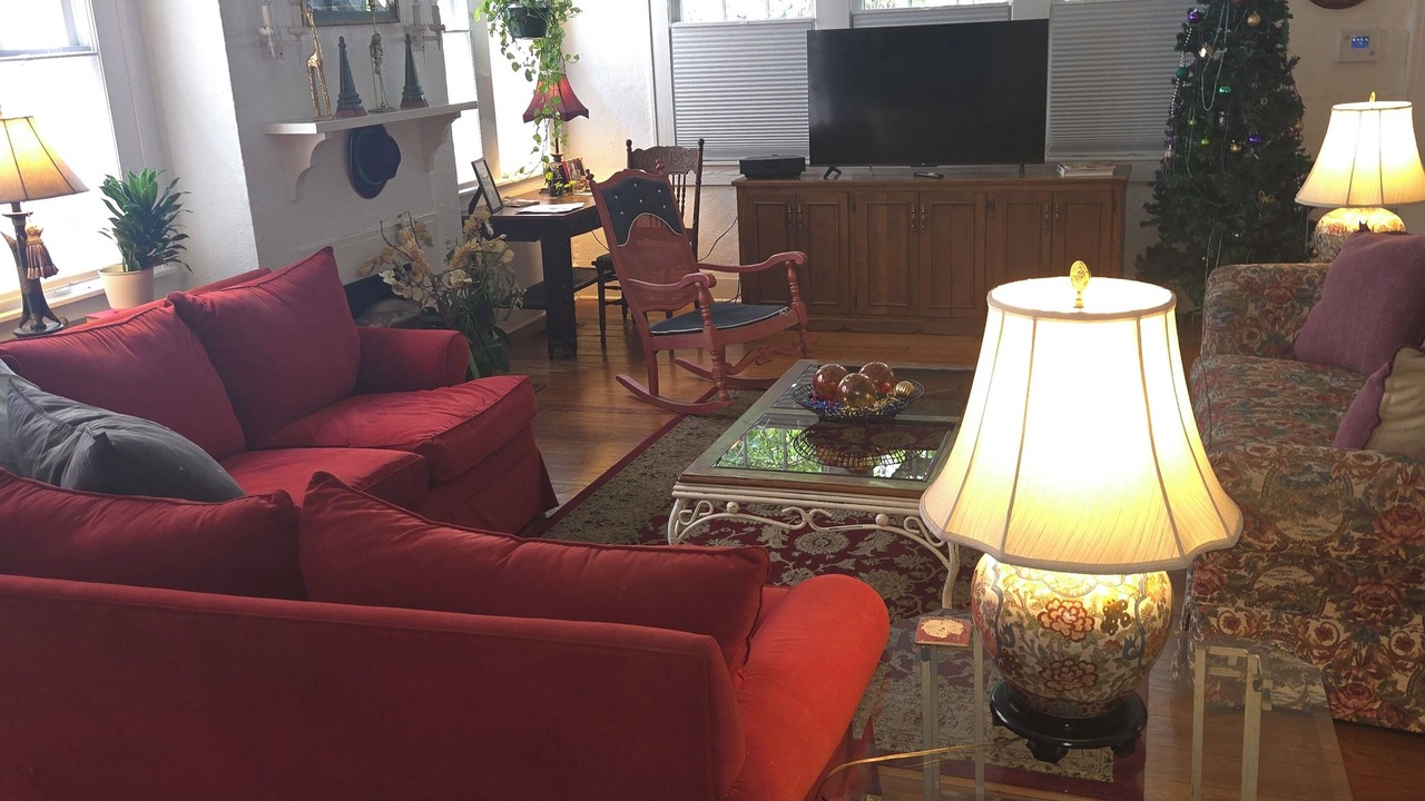 Photo of Livingroom in Washington Square