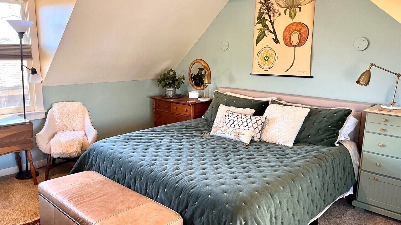 Photo of Bedroom in Weaverville