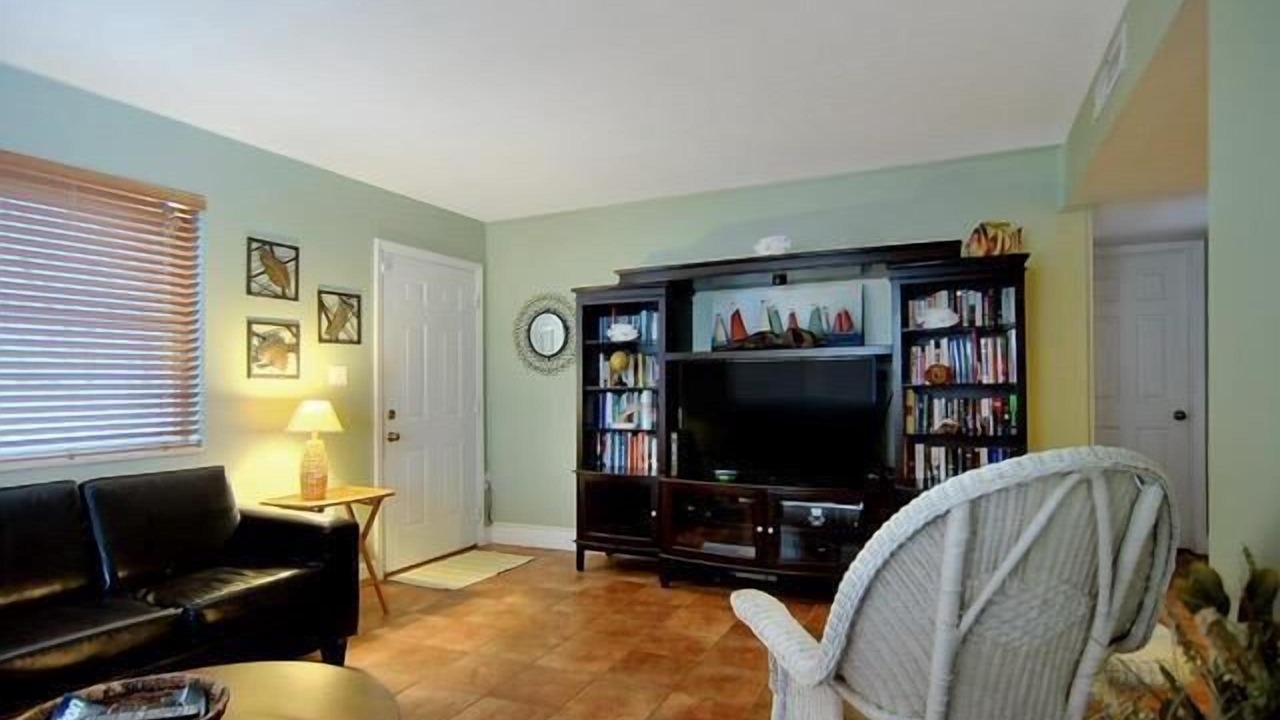 Photo of Livingroom in Crescent Beach
