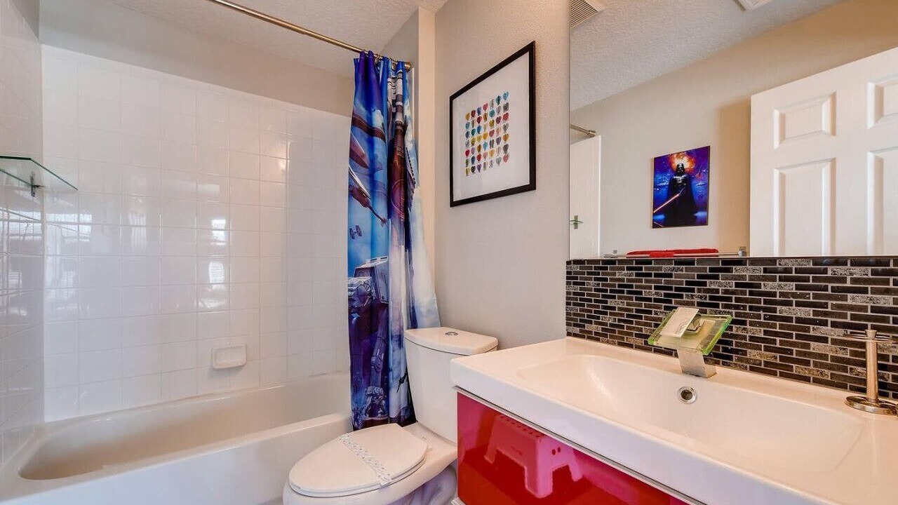 Photo of Bathroom in Windsor Palms