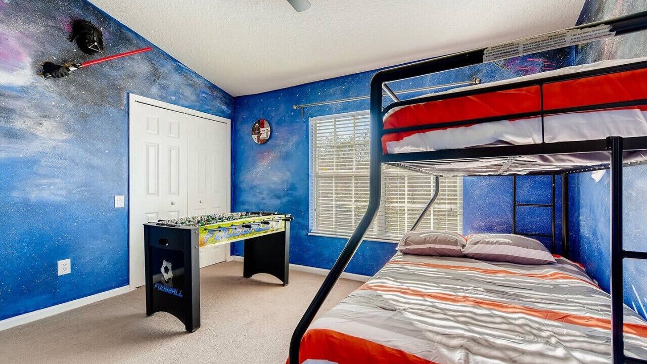 Photo of Bedroom in Windsor Palms