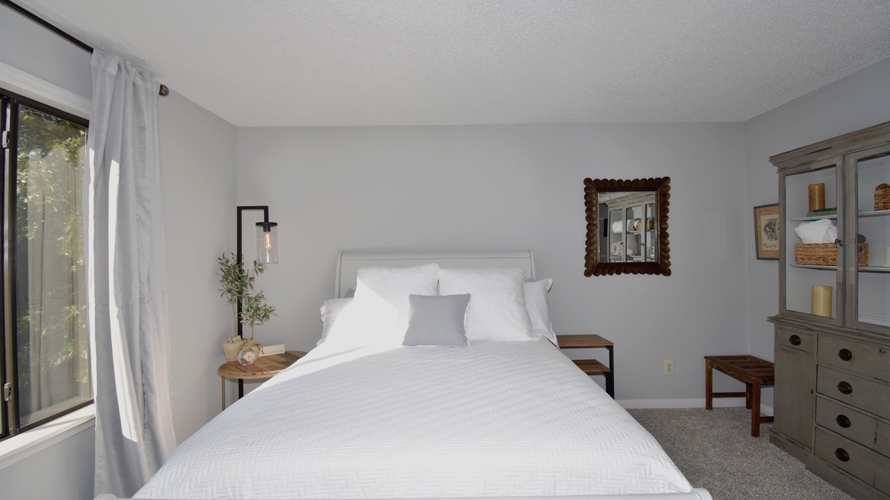 Photo of Bedroom in Dadeville