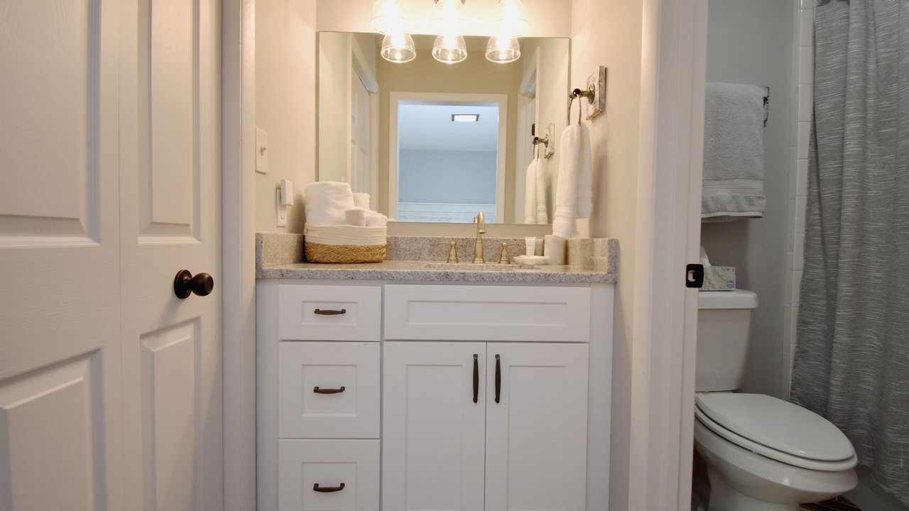 Photo of Bathroom in Dadeville