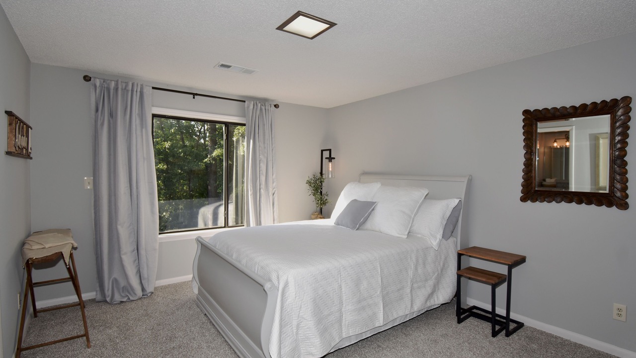 Photo of Bedroom in Dadeville