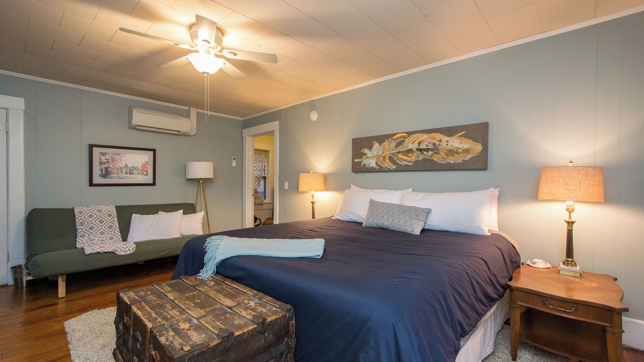 Photo of Bedroom in Historic Montford