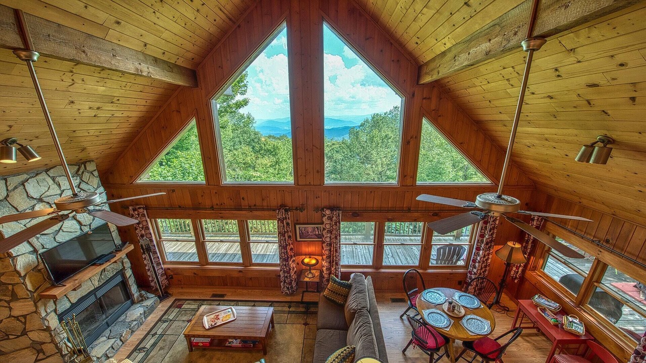 Photo of Livingroom in Waynesville