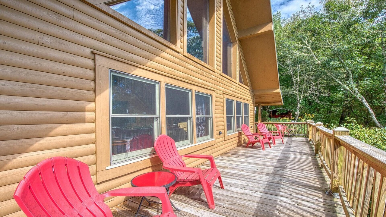 Photo of Patio Balcony in Waynesville