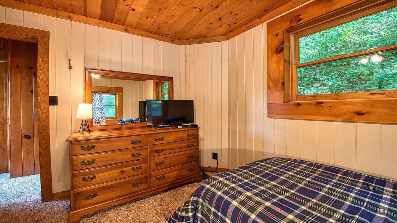 Photo of Bedroom in Waynesville