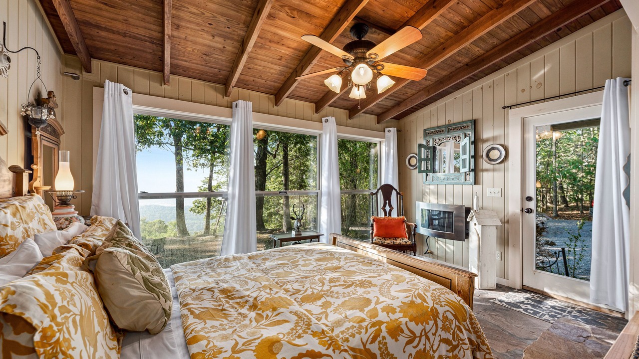 Photo of Bedroom in Mentone